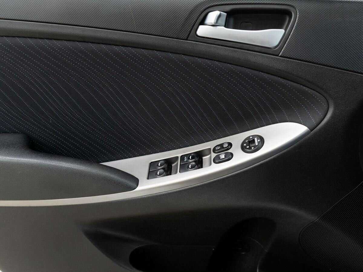 Купить Hyundai Solaris, 2015, 149 445 км, фото №15