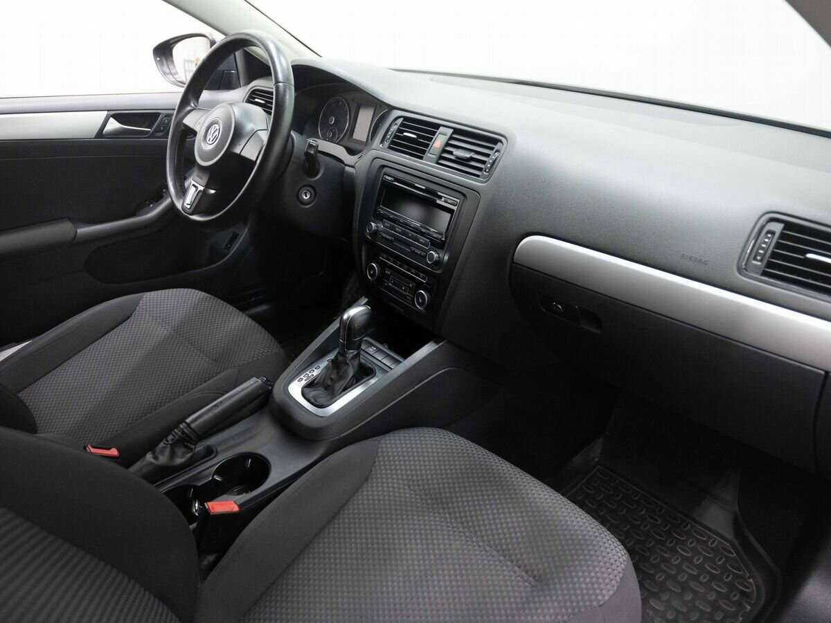 Купить Volkswagen Jetta, 2012, 228 632 км, фото №10