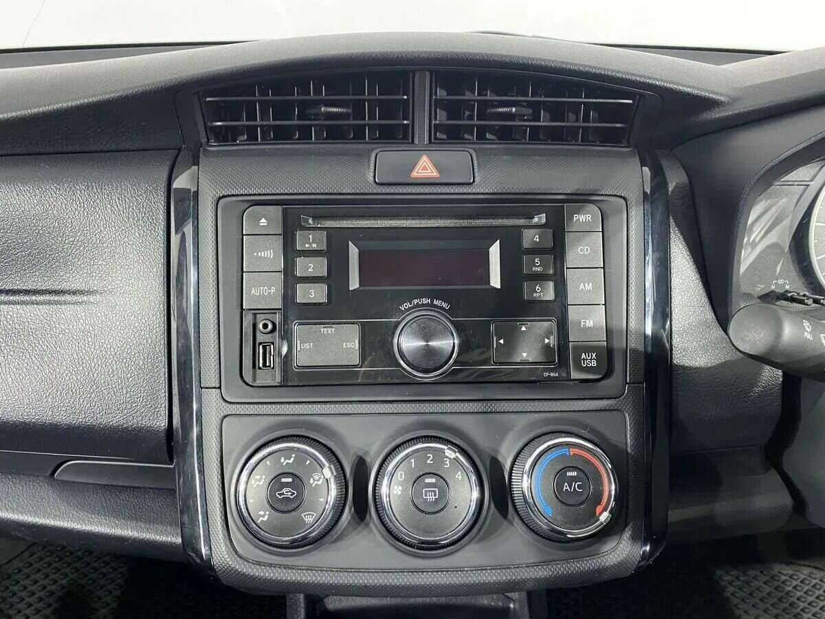 Купить Toyota Corolla Axio, 2016, 99 000 км, фото №10