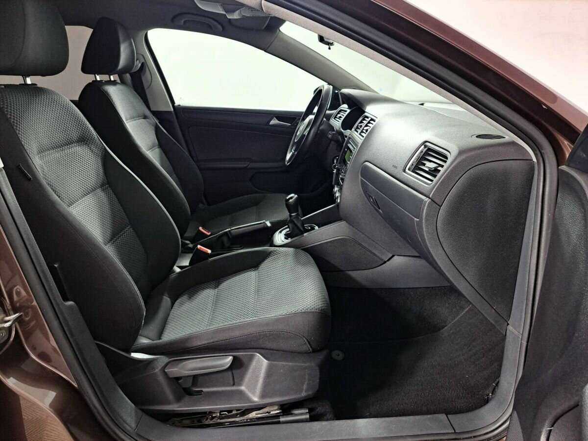 Купить Volkswagen Jetta, 2014, 219 500 км, фото №9