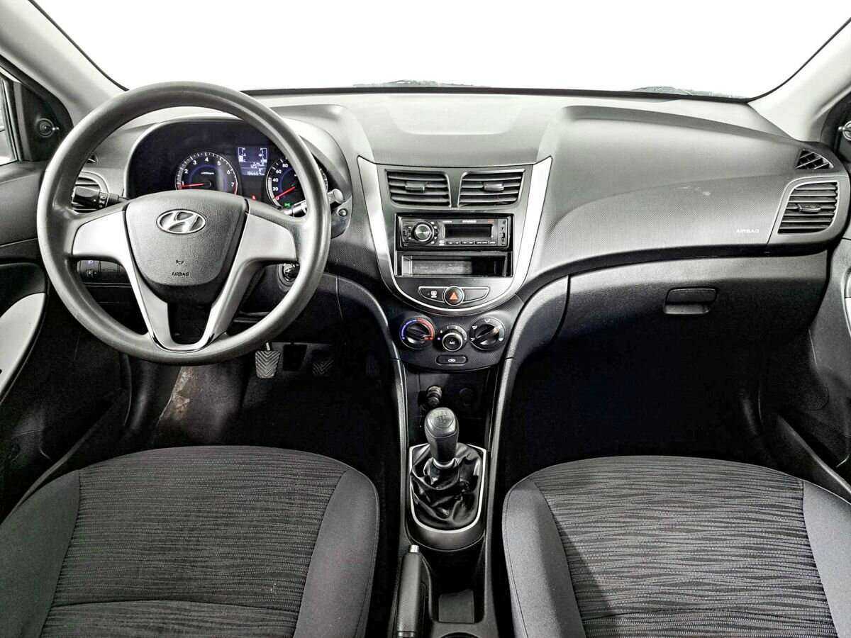 Купить Hyundai Solaris, 2014, 186 712 км, фото №12