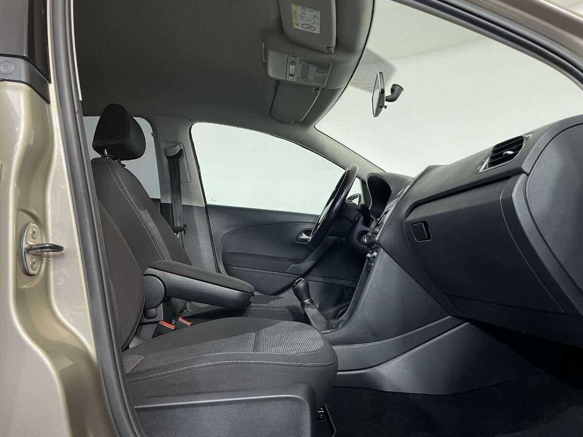 Купить Volkswagen Polo, 2015, 205 652 км, фото №13