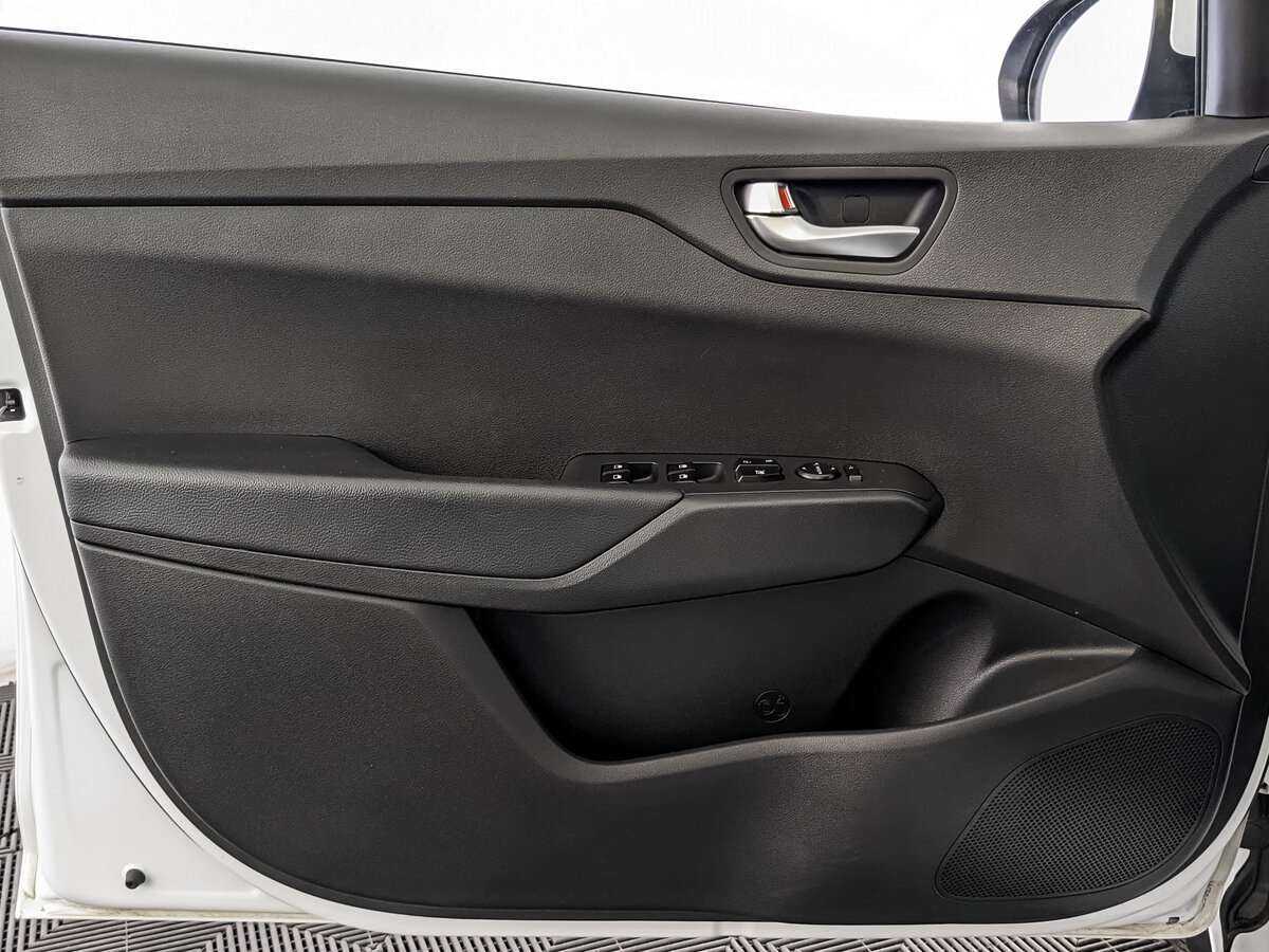 Купить Hyundai Solaris, 2020, 68 660 км, фото №19