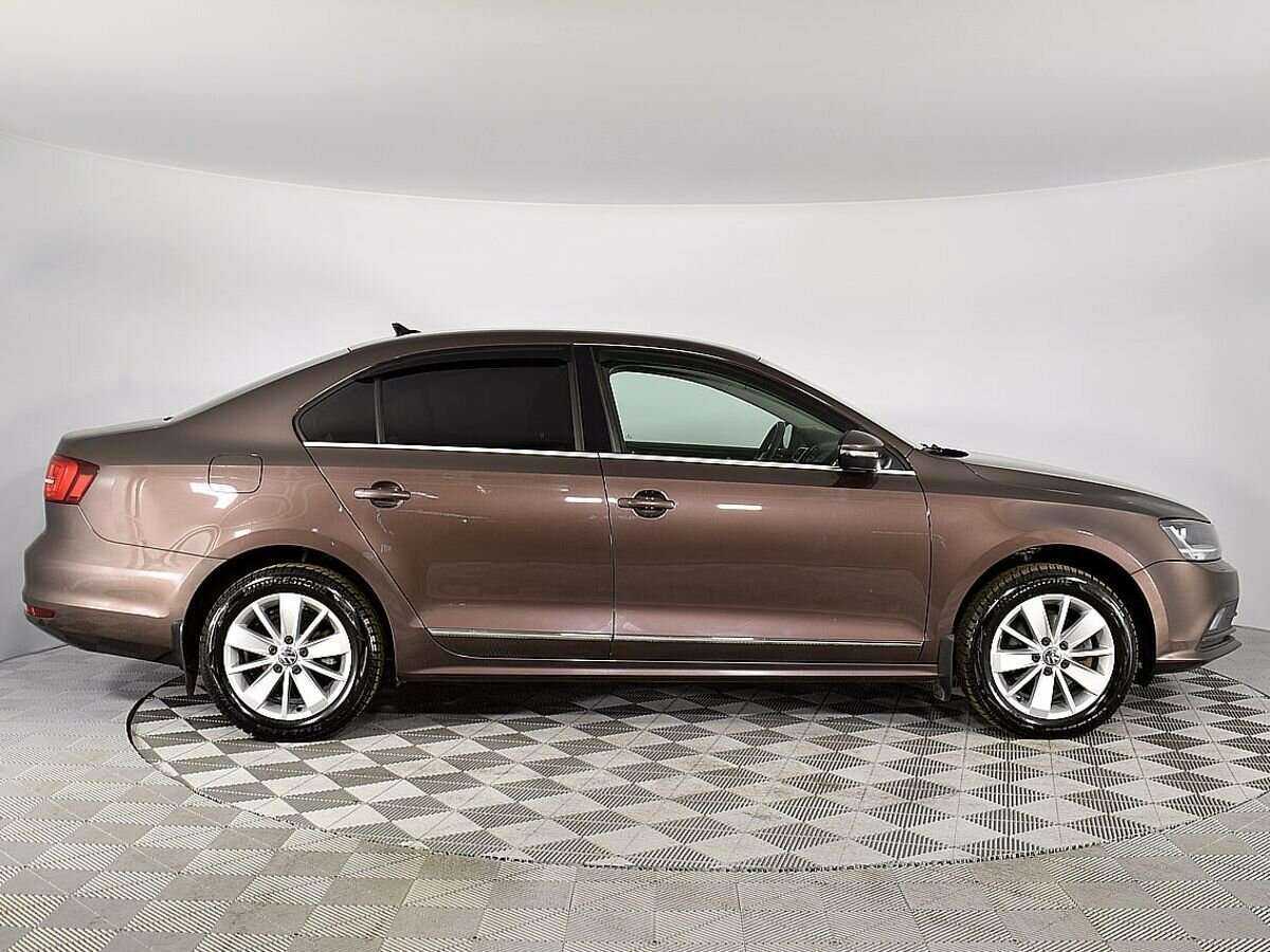 Купить Volkswagen Jetta, 2017, 116 372 км, фото №4