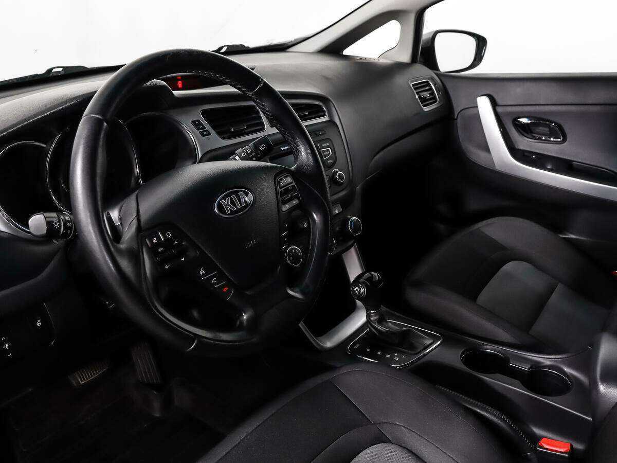 Купить Kia Ceed, 2015, 192 106 км, фото №9