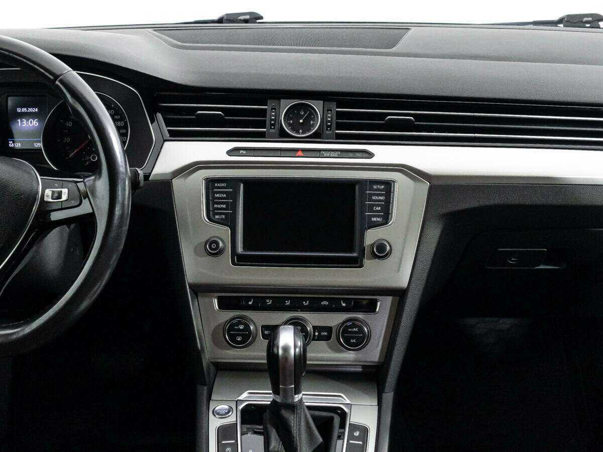Купить Volkswagen Passat, 2017, 68 113 км, фото №14