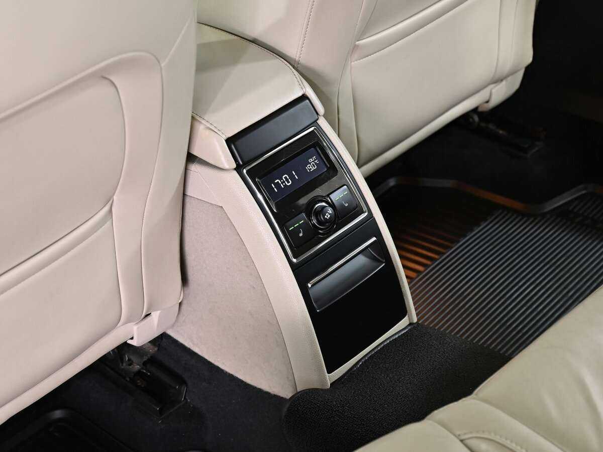 Купить Skoda Superb DSG, 2013, 119 000 км, фото №7