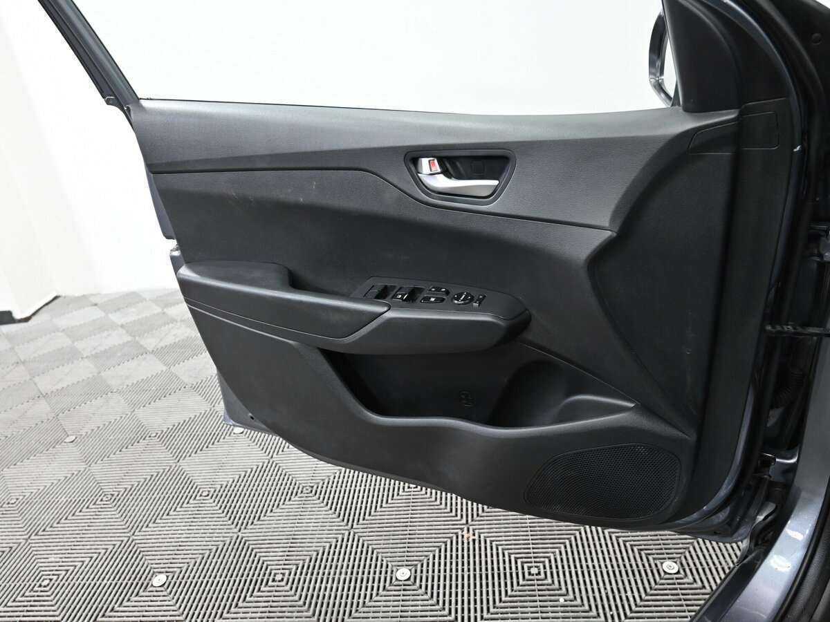 Купить Hyundai Solaris, 2020, 93 000 км, фото №9