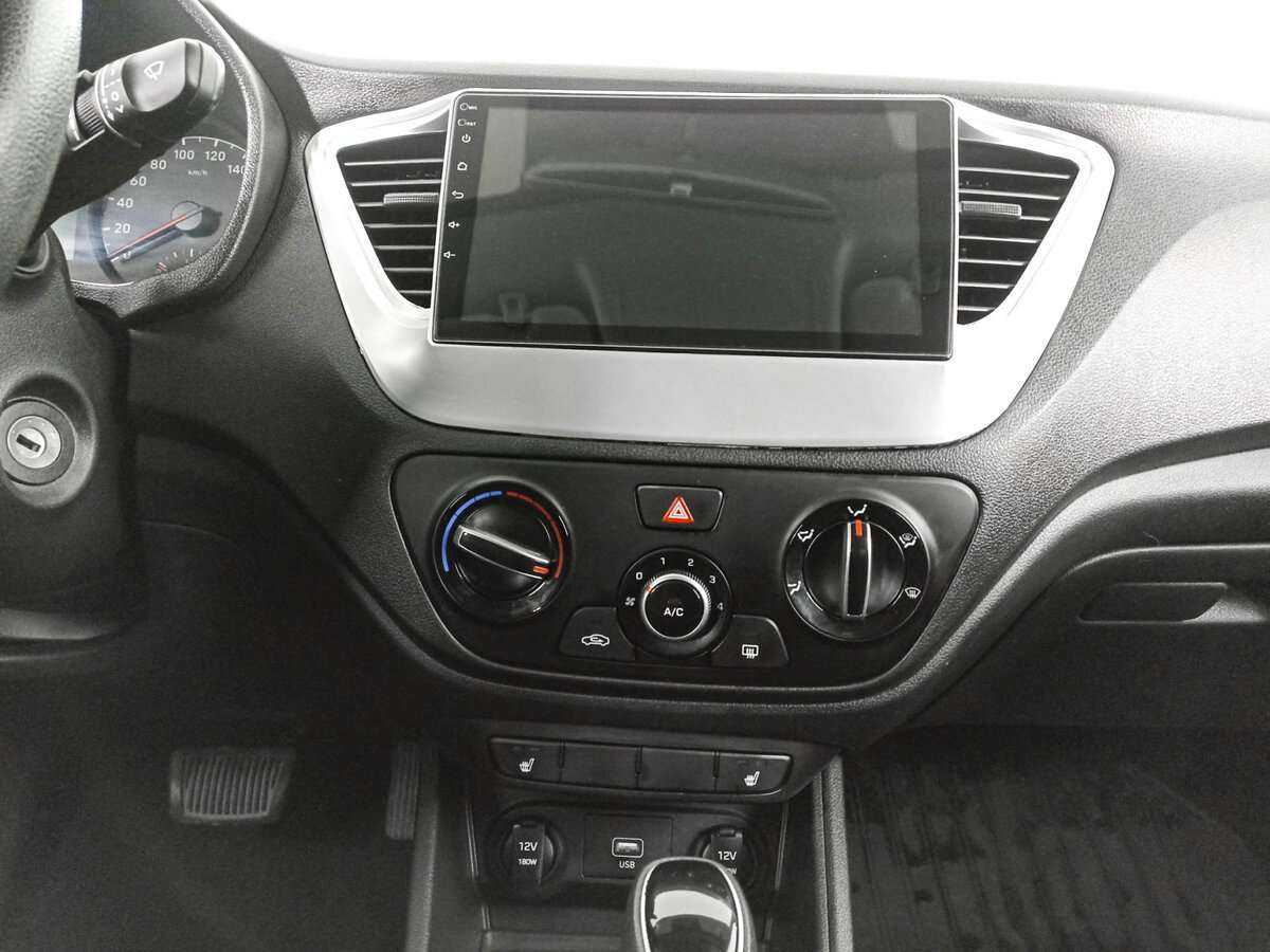 Купить Hyundai Solaris, 2019, 106 092 км, фото №13