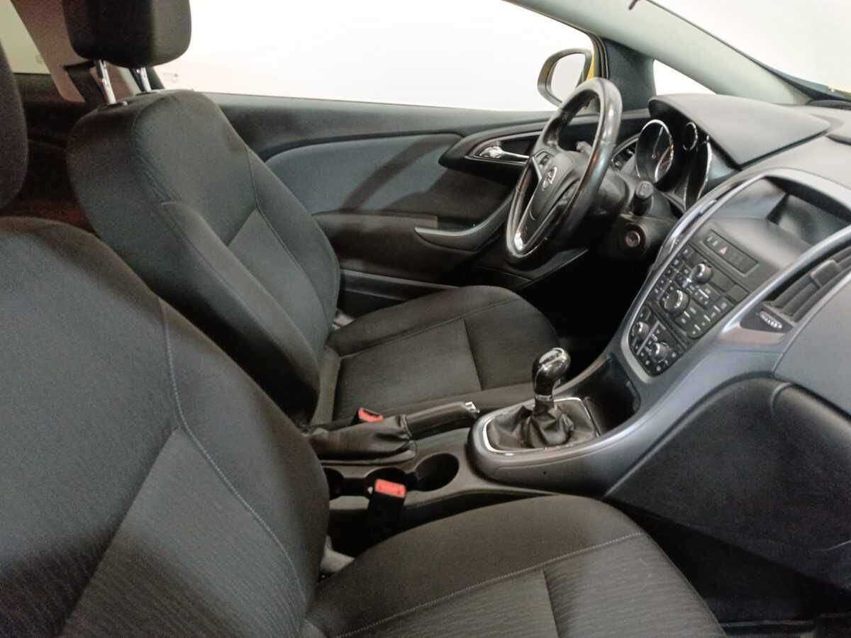 Купить Opel Astra GTC, 2013, 202 551 км, фото №9