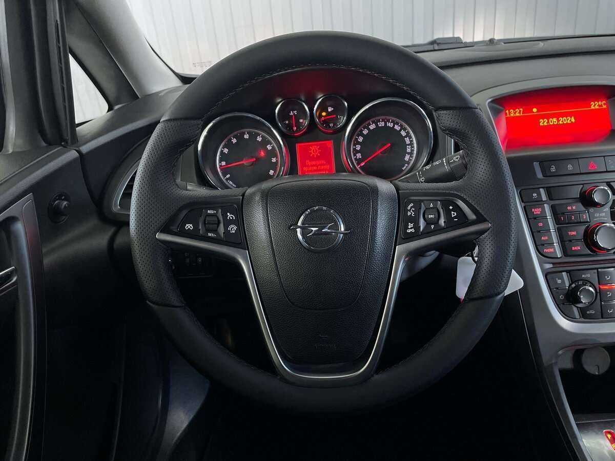 Купить Opel Astra, 2012, 98 086 км, фото №10