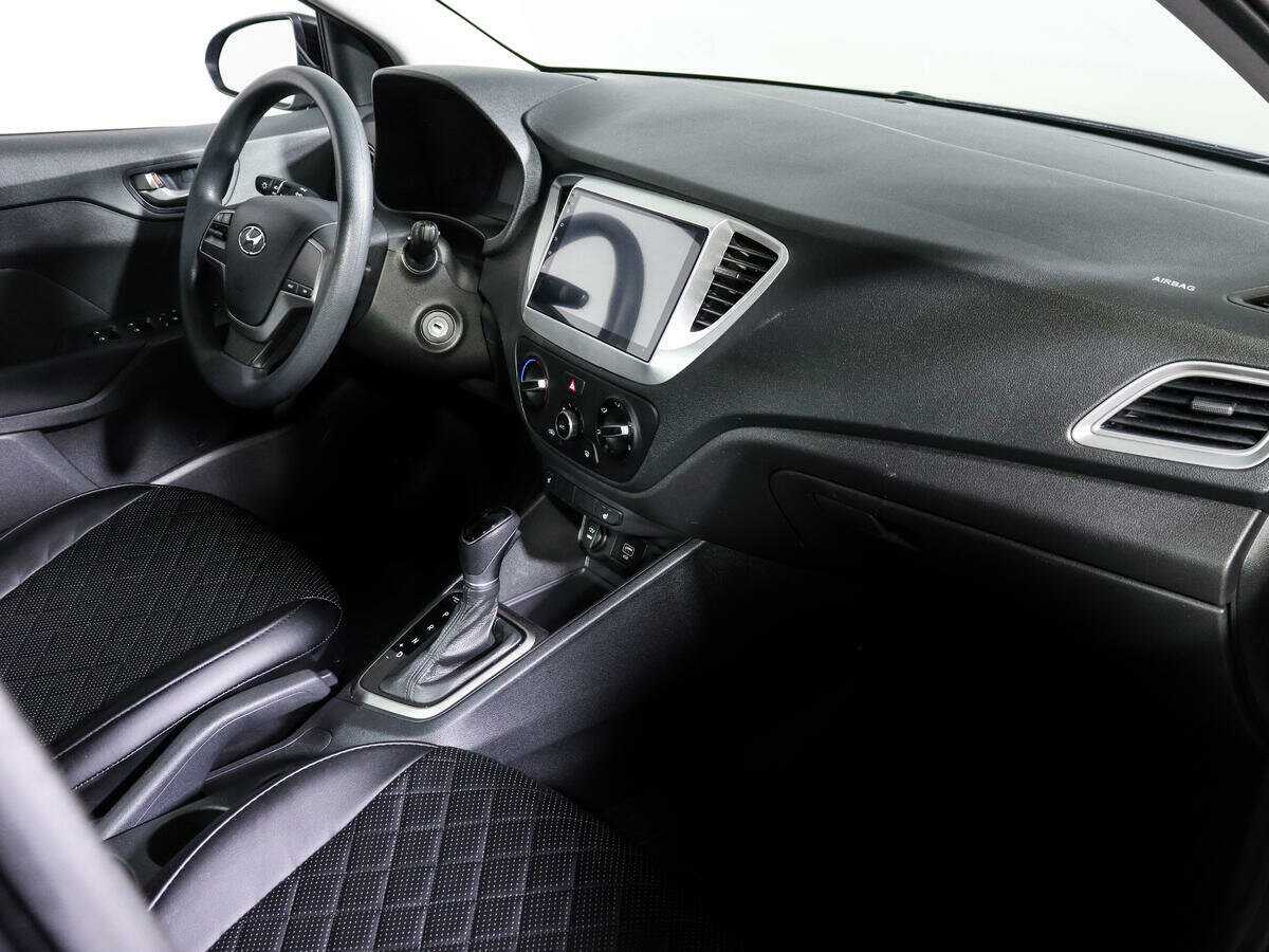 Купить Hyundai Solaris, 2019, 56 000 км, фото №9