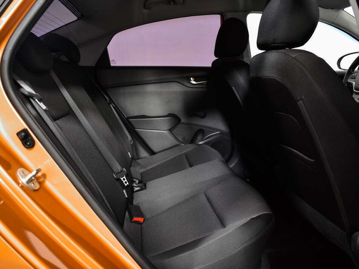 Купить Hyundai Solaris, 2017, 55 668 км, фото №8