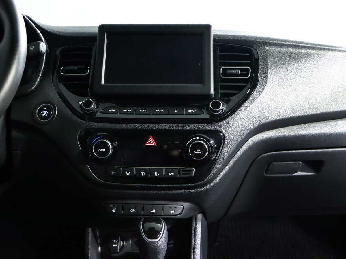 Купить Hyundai Solaris, 2020, 17 359 км, фото №13