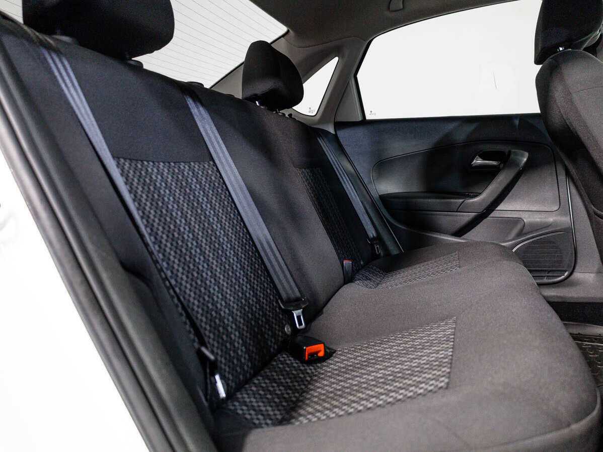 Купить Volkswagen Polo, 2015, 156 709 км, фото №12