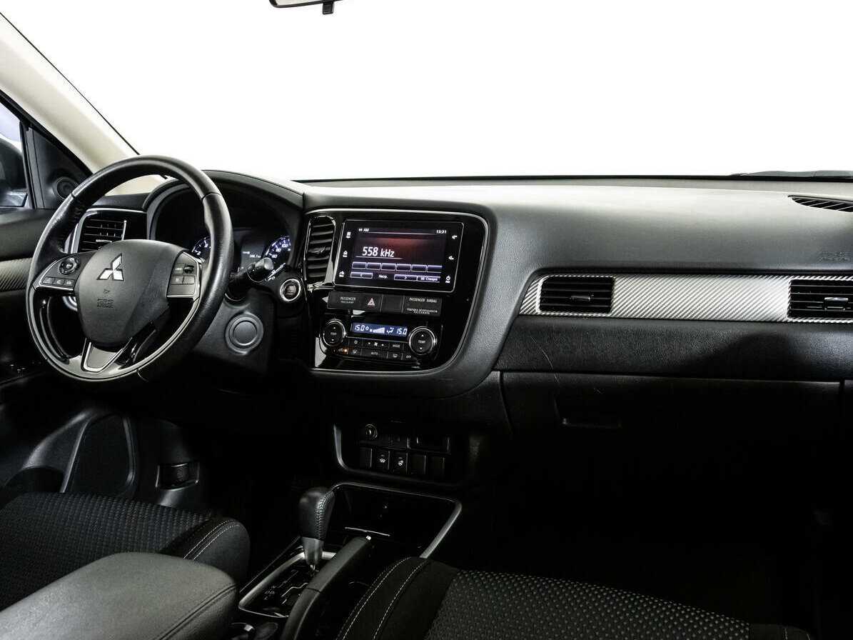 Купить Mitsubishi Outlander, 2018, 120 491 км, фото №9