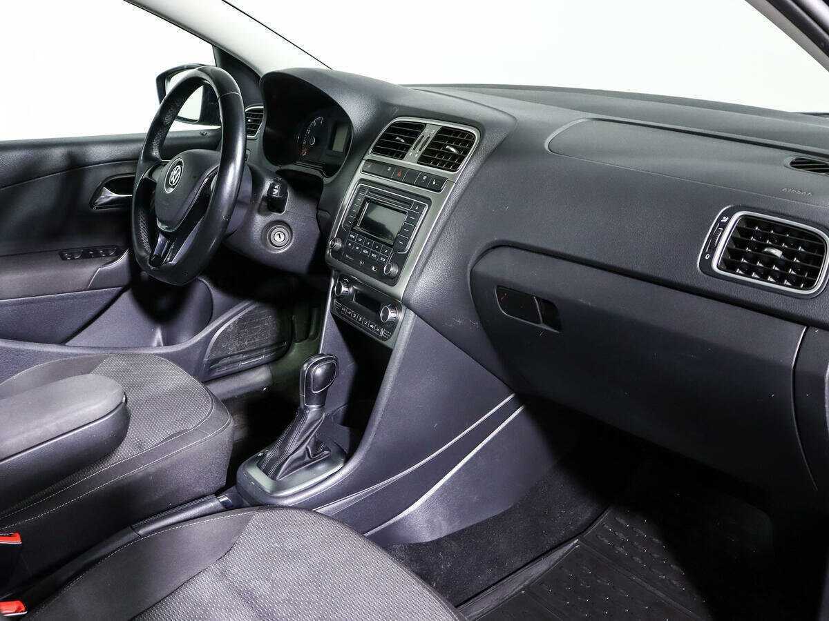 Купить Volkswagen Polo, 2016, 111 278 км, фото №9