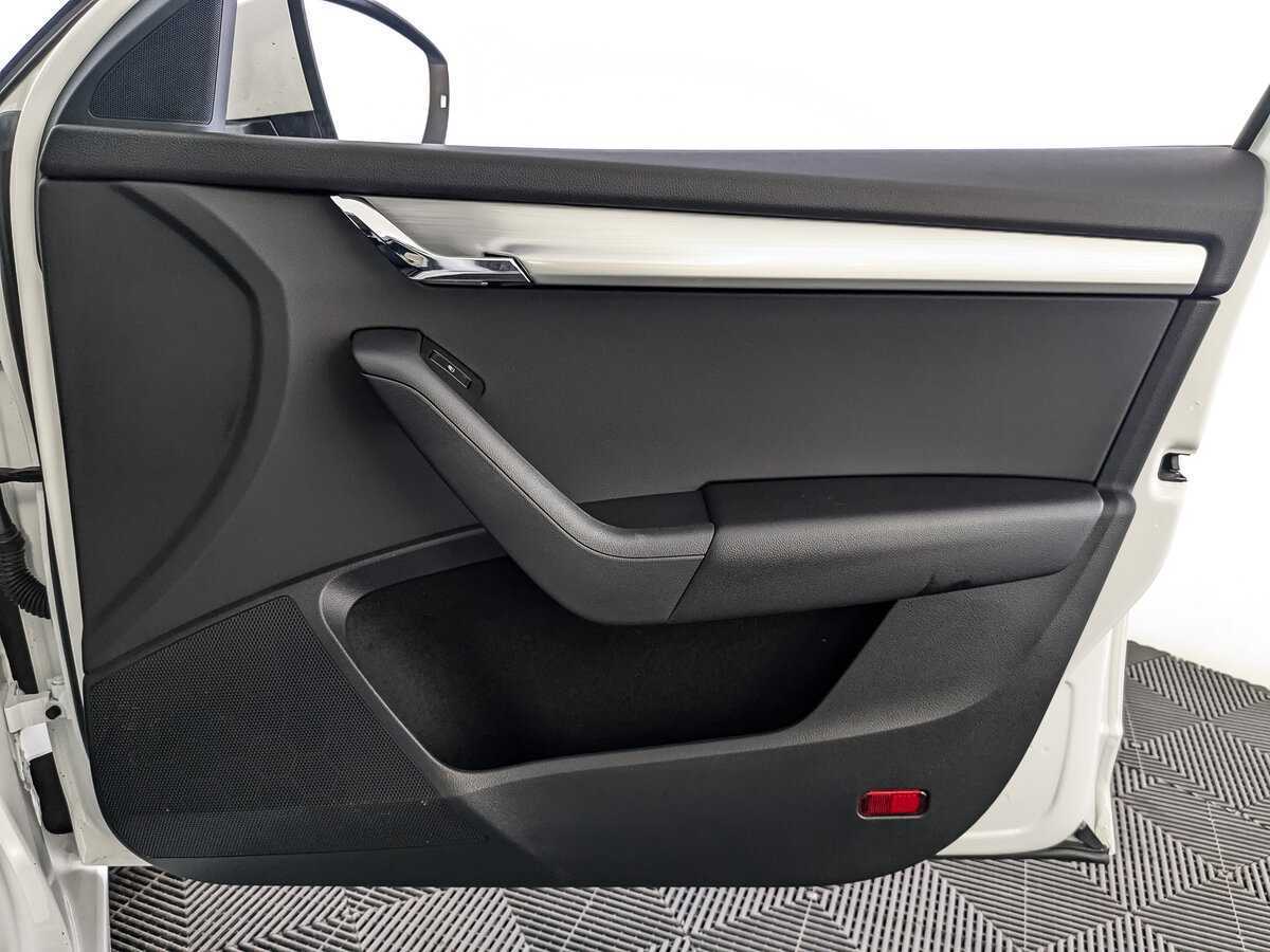 Купить Skoda Octavia, 2019, 60 649 км, фото №19