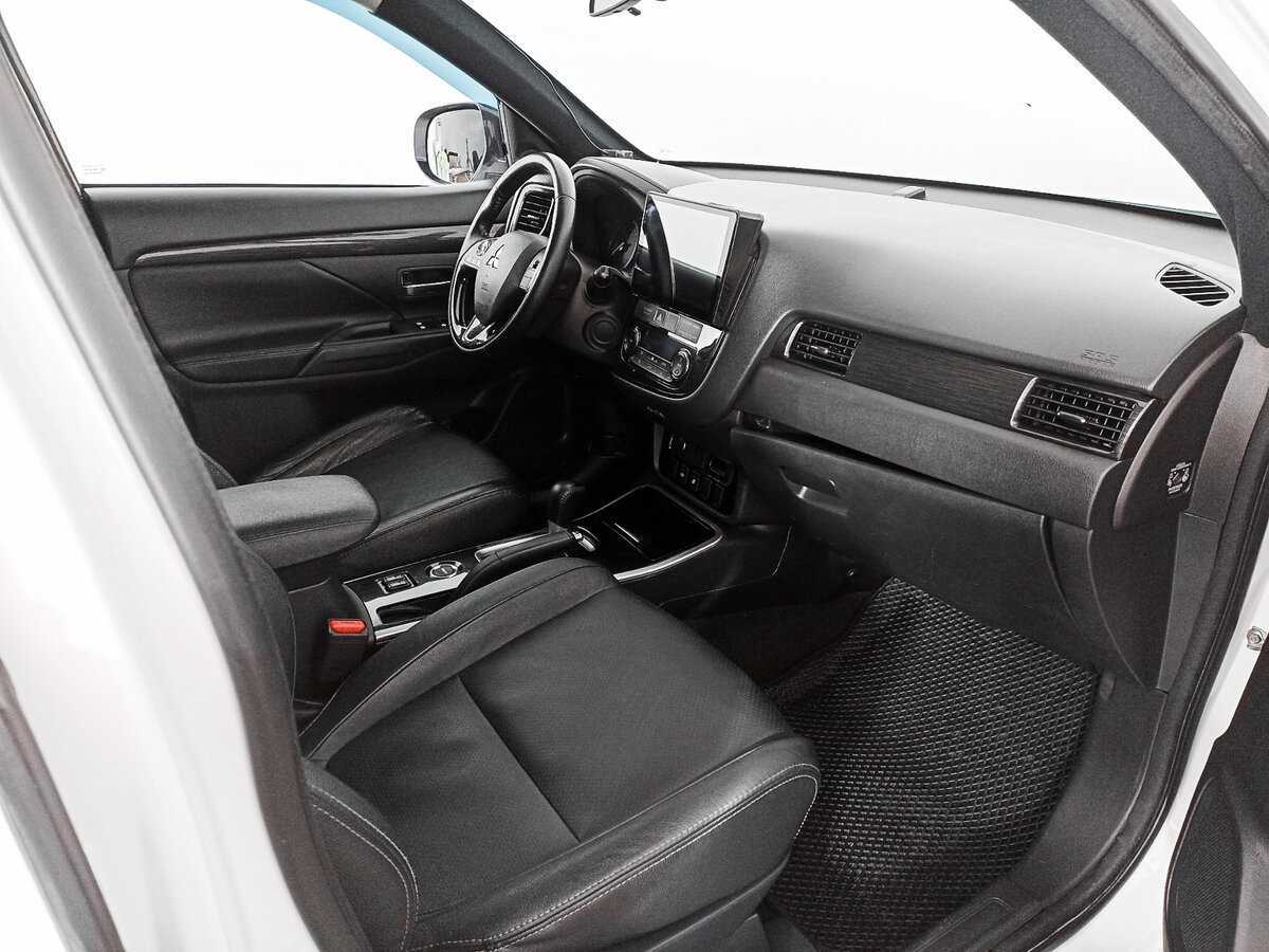 Купить Mitsubishi Outlander, 2018, 167 301 км, фото №9