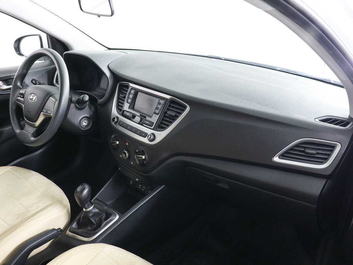 Купить Hyundai Solaris, 2017, 133 584 км, фото №10