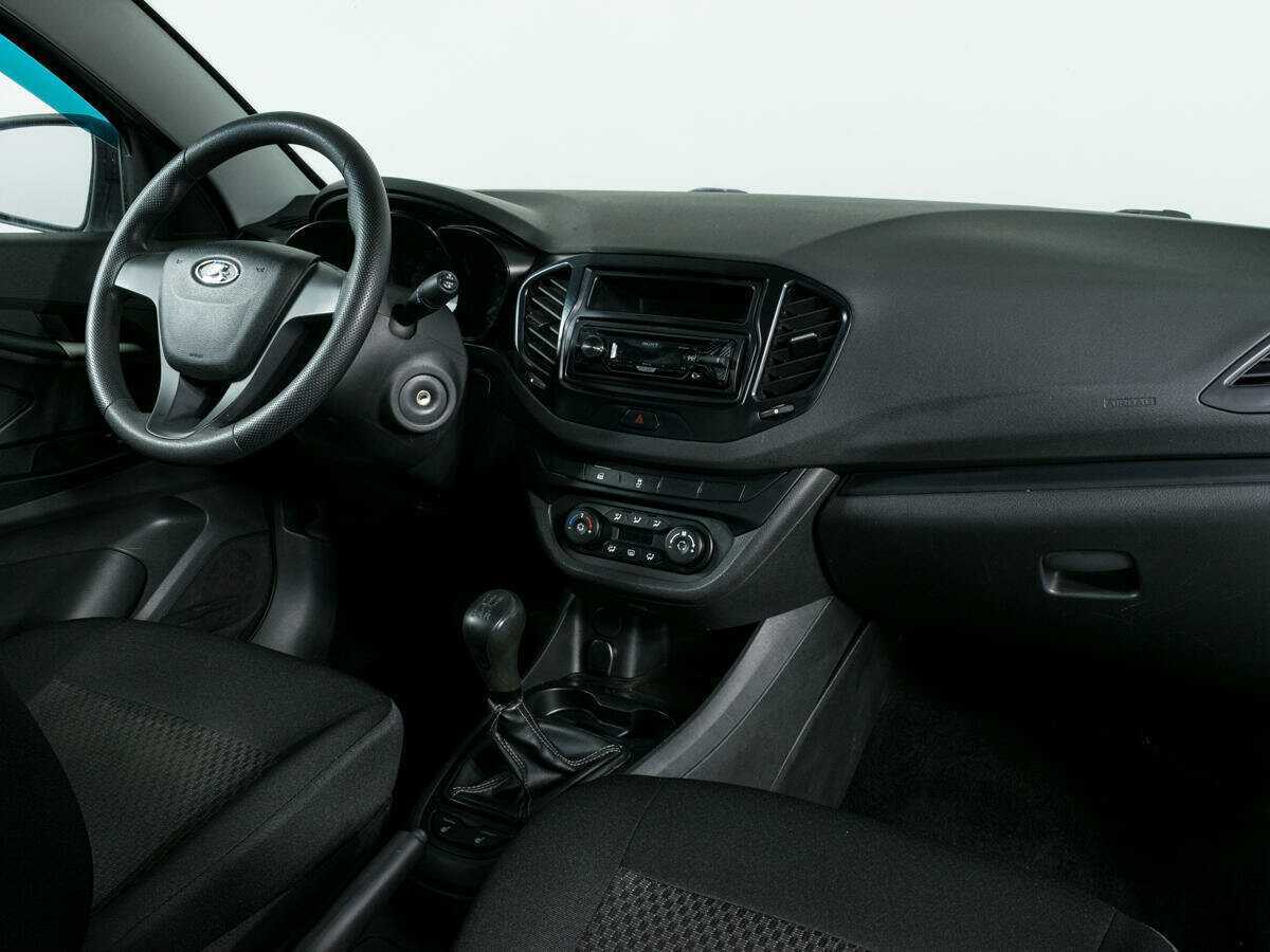 Купить Lada (ВАЗ) Vesta, 2017, 160 000 км, фото №9