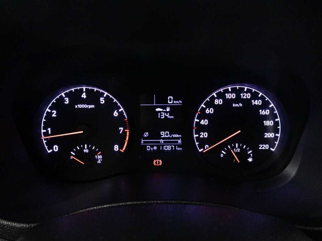 Купить Hyundai Solaris, 2017, 110 870 км, фото №12