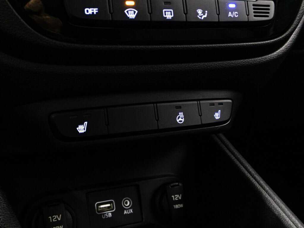 Купить Hyundai Solaris, 2017, 131 941 км, фото №18