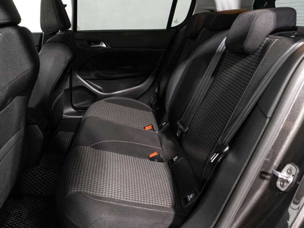 Купить Peugeot 308, 2018, 193 294 км, фото №10