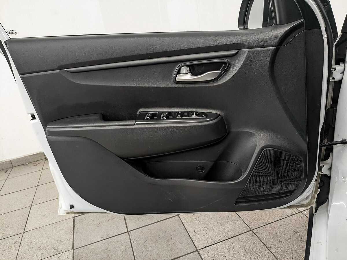 Купить Kia Rio X-Line, 2020, 190 362 км, фото №16