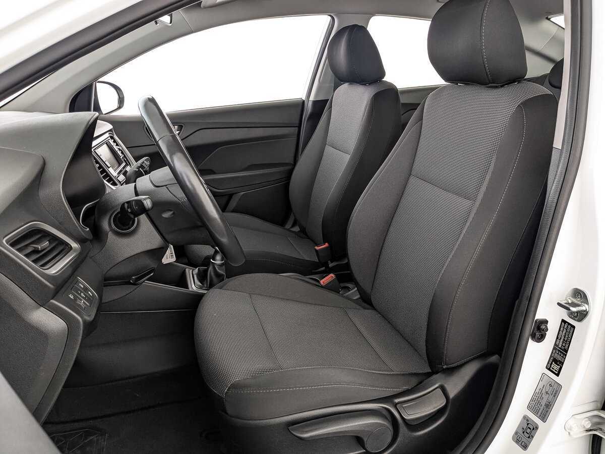 Купить Hyundai Solaris, 2017, 147 719 км, фото №18