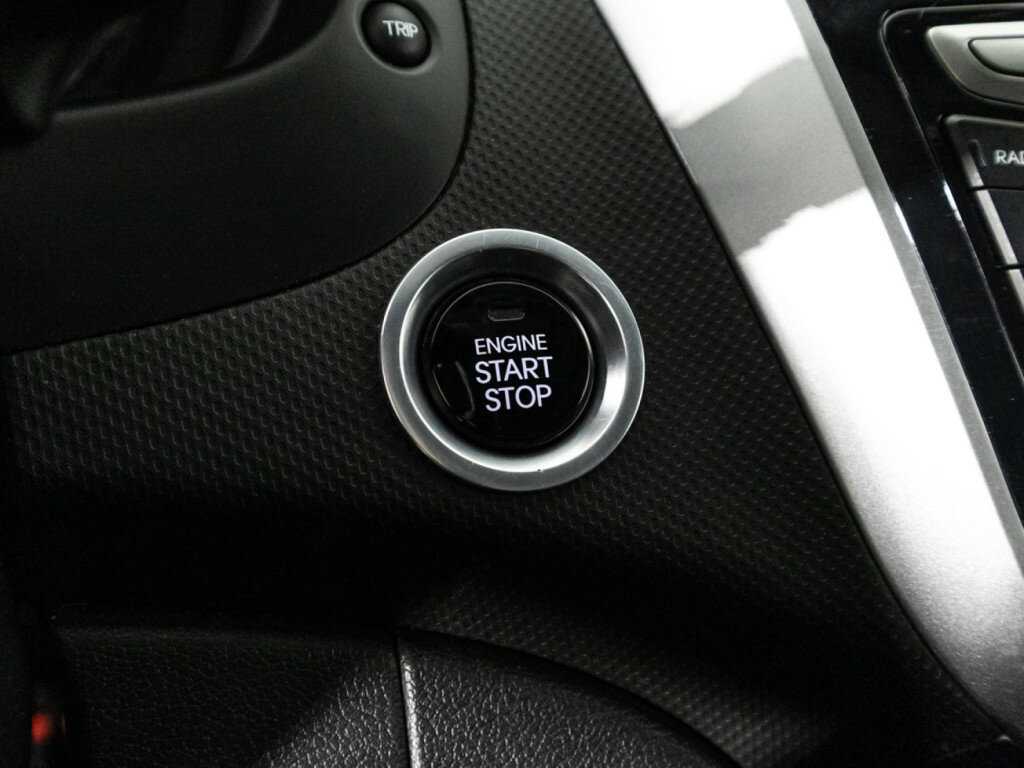 Купить Hyundai Solaris, 2015, 127 927 км, фото №17