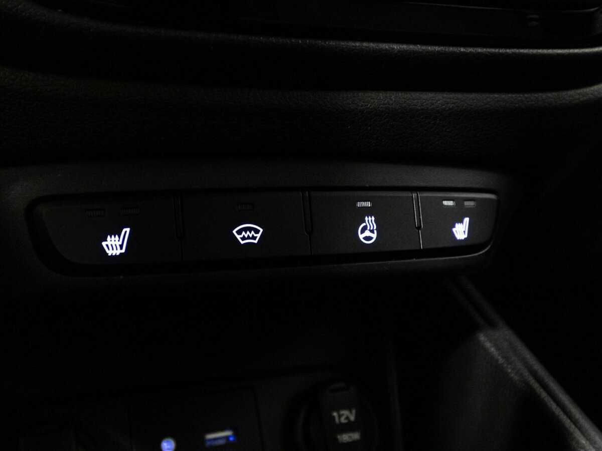 Купить Hyundai Solaris, 2018, 120 365 км, фото №16