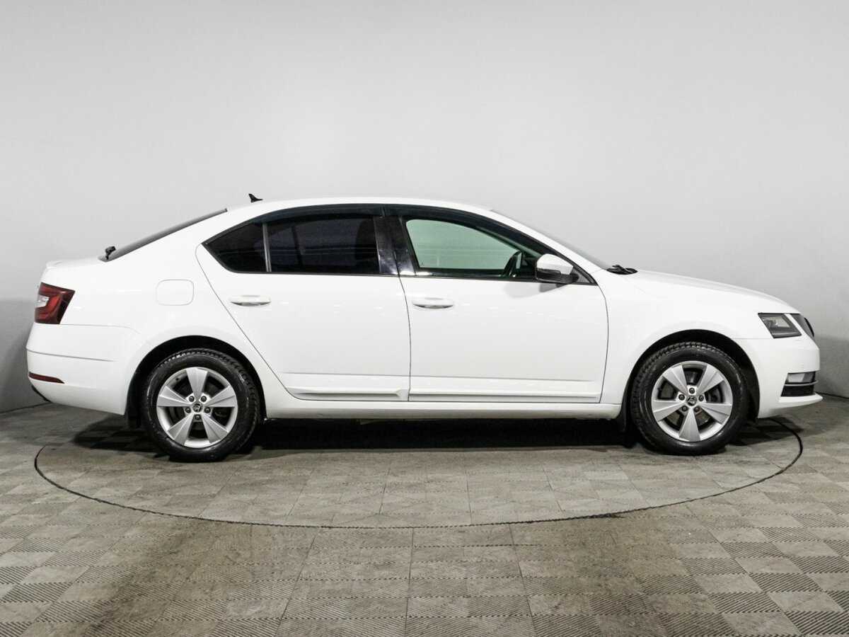 Купить Skoda Octavia, 2017, 119 479 км, фото №4