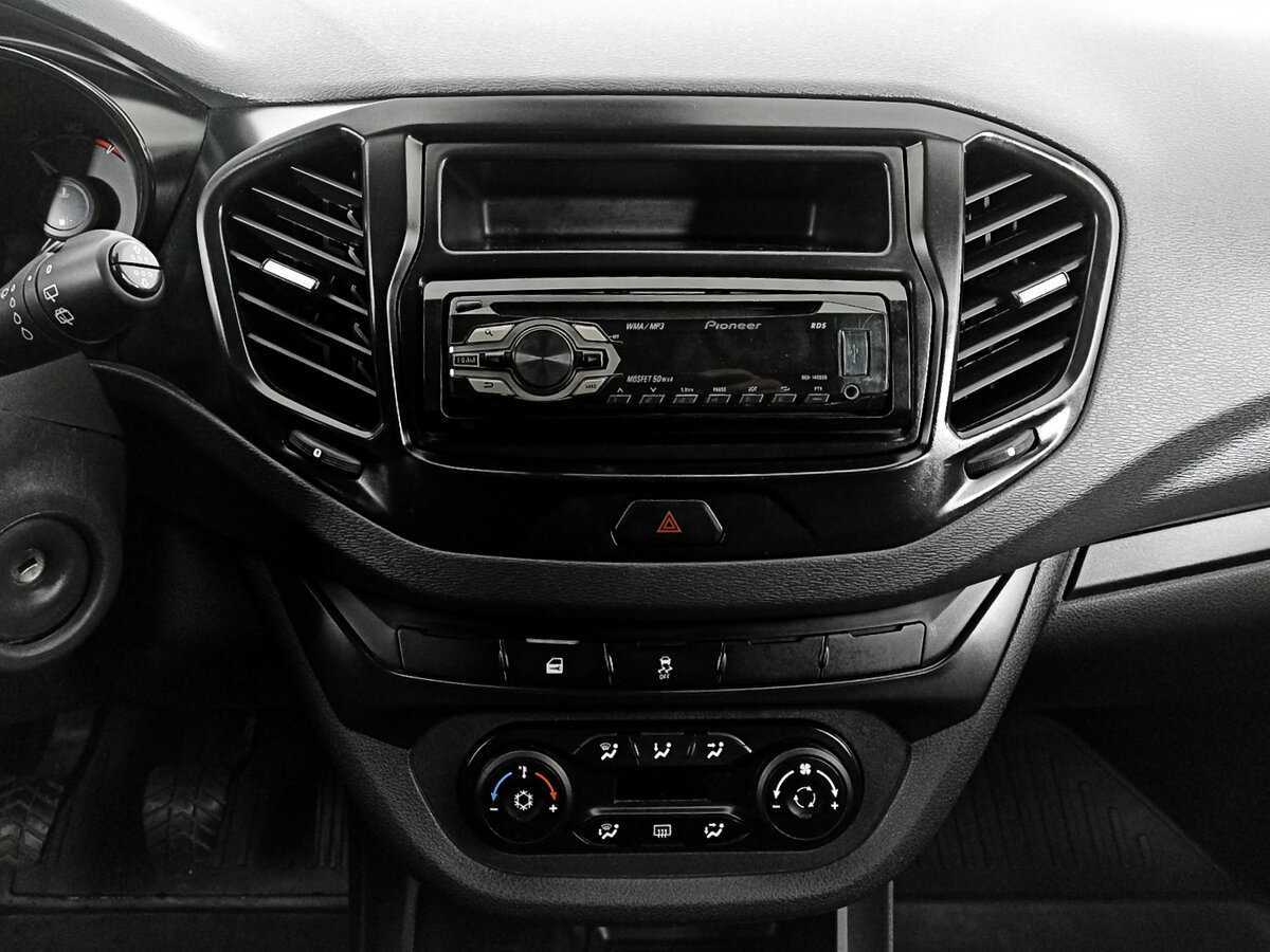 Купить Lada (ВАЗ) Vesta SW, 2019, 95 647 км, фото №15