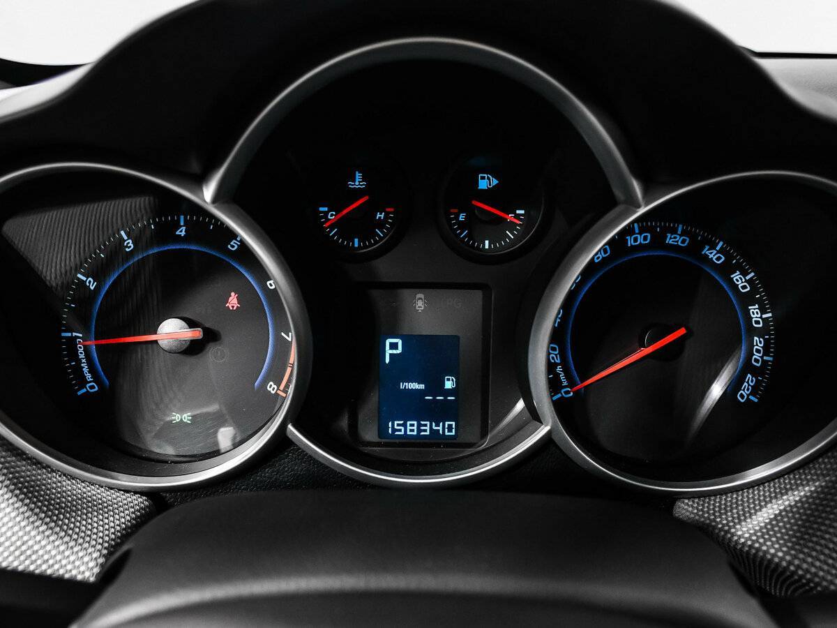 Купить Chevrolet Cruze, 2014, 158 338 км, фото №10