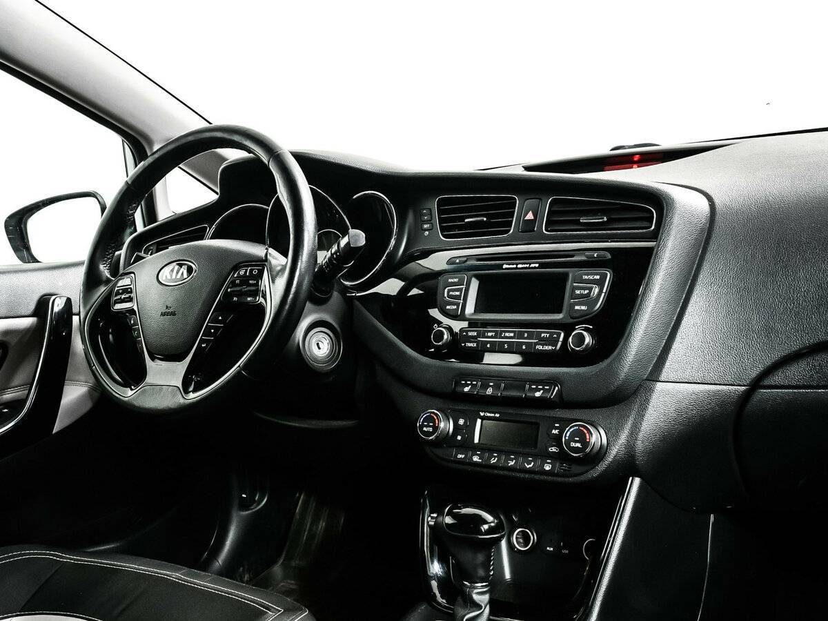 Купить Kia Ceed, 2012, 179 000 км, фото №9