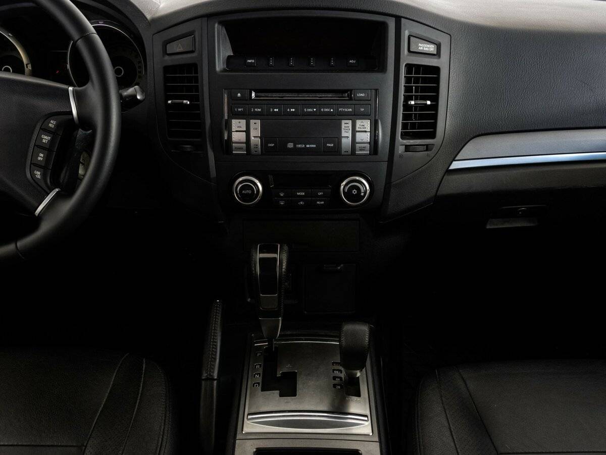 Купить Mitsubishi Pajero, 2012, 206 007 км, фото №9