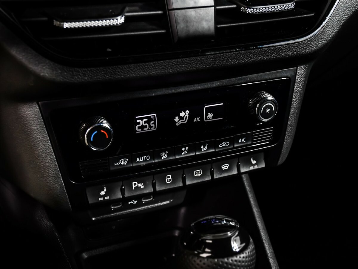 Купить Volkswagen Polo VI, 2020, 119 117 км, фото №14