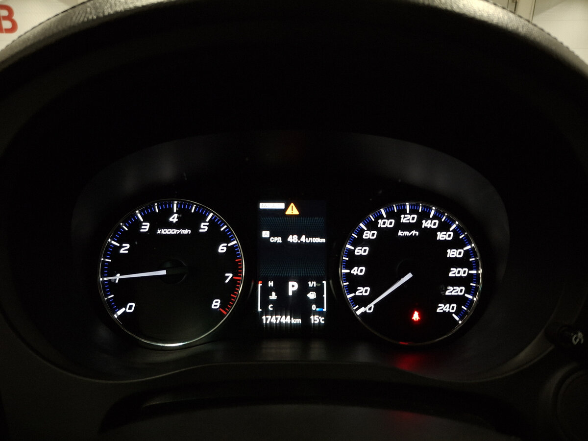 Купить Mitsubishi Outlander III Рестайлинг 2, 2015, 174 713 км, фото №13