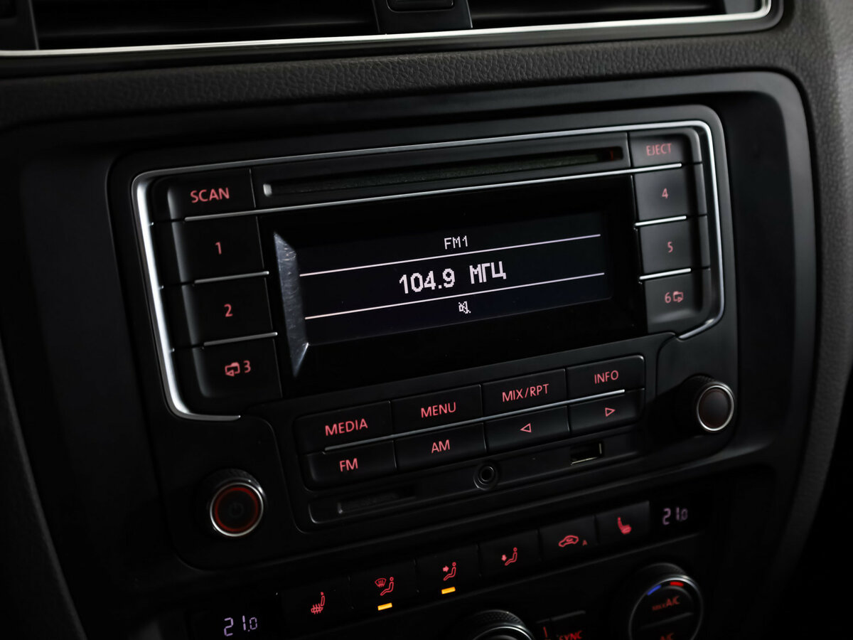 Купить Volkswagen Jetta VI Рестайлинг, 2015, 240 831 км, фото №12